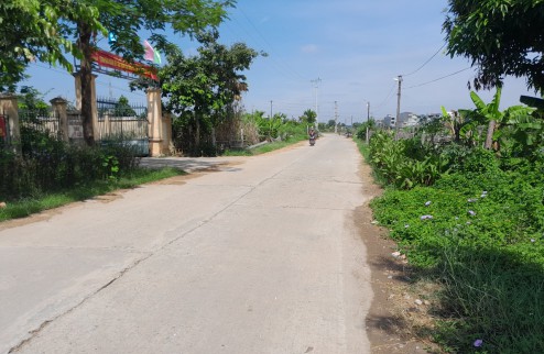 Bán nhà Thanh Lâm Mê Linh HN, ô tô tránh, ở ngay, DT 395m2 MT 20m, chỉ 10tr/m2.